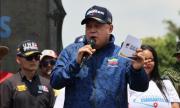 Diosdado Cabello entregó 74 patrullas y 594 motos en Barinas