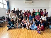 Crece la Juegoteca del hospital Heller, un espacio que ejercita la mente y acompaña a adultos mayores