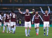 Aston Villa da gran paso hacia Champions, Tottenham colapsa de nuevo