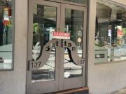 Mataron a un hombre en la puerta de un bar de San Miguel: hay cuatro patovicas detenidos e investigan si lo ahorcaron