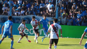 Con un polémico penal y un gol sobre la hora, River venció a Estudiantes