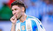 Gonzalo Montiel se suma a las bajas de la selección Argentina por una lesión