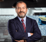 Jorge Trujillo asume como director del SII: quién es y por qué es la octava “bala de plata” del Gobierno