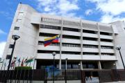 Constitucionalistas cuestionan decisión del TSJ sobre falta de Maduro