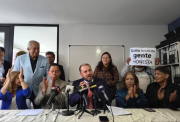 Juan Esteban Guarderas presenta su precandidatura a la Alcaldía Quito