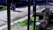 Insólito: le robaron la moto, se filmaron y subieron el video a las redes sociales
