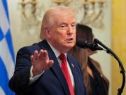 Donald Trump vuelve a extender el ultimátum contra Irán: ahora amenaza con destruir el sistema eléctrico recién el 6 de abril