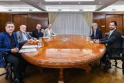 Luis Caputo se reunió con empresarios y apostó por una mejora en la capacidad comercial del sector