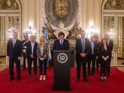 Con críticas a Cristina y Kicillof, Milei celebró el fallo a favor en el caso YPF: Nos hundieron en una aventura suicida