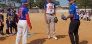¡Alcaldía promueve el deporte! 180 niños disfrutaron con Silvino Bracho una clínica de béisbol