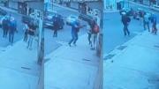 Un grupo de delincuentes armados atacaron a una persona en Villa Copacabana