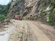 Tome precauciones: ABC reporta cierre de vías en el tramo La Angostura – Samaipata por derrumbes