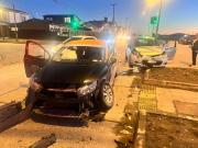 Colisión deja dos heridos: Conductor ebrio impactó a un taxi en Punta Arenas