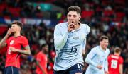 Valverde silencia Wembley con un agónico empate sobre Inglaterra