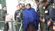Policía niega aprehensión de Nemesia Achacollo en Santa Cruz