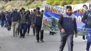 Transporte Interprovincial marcha en La Paz y da 10 días al Gobierno para solucionar el problema de la gasolina