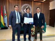 Decreto 5597 autoriza reajuste de precios en obras públicas y es entregado al sector de la construcción