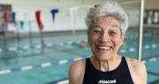 La nadadora de 95 años que batió decenas de récords y sigue sumando más