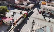 Transportistas paralizan Oruro y bloquean vías por problemas con la gasolina; viajes desde La Paz, perjudicados