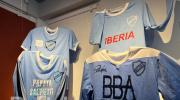 Exposición en homenaje a Bolívar reúne camisetas de los últimos 40 años