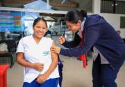 Santa Cruz: Grupos de riesgos acuden a los centros de salud a vacunarse contra influenza