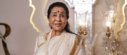 Muere Asha Bhosle, la voz eterna de Bollywood