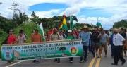 Marcha de campesinos e indígenas continúa; el presidente afirma que ley no afecta a tierras comunitarias