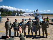 El presidente Rodrigo Paz Pereira destaca el profesionalismo de la Fuerza Aérea tras sobrevolar Tarija en un K-8
