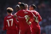 Liverpool se impone al Crystal Palace en un duelo marcado por la polémica