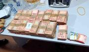 Un hombre es aprehendido en La Paz con cerca de Bs 5 millones ocultos en una maleta