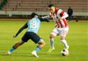 Blooming paga caros sus errores y cae ante Independiente en Sucre