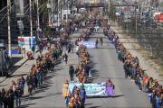 Bolivia amanece con 23 bloqueos y la COB niega responsabilidad en la muerte de dos personas