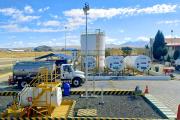 Bloqueos en La Paz restringen acceso de camiones cisterna con Jet Fuel a la aeroplanta de YPFB