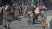 Policía gasifica en inmediaciones del ministerio de Educación donde se concentraban los maestros rurales