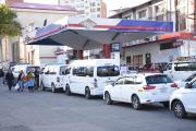 Bloqueos: Hay largas filas por combustible y servicios municipales en La Paz quedan en riesgo