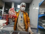 Emapa vende pollo a Bs 35 el kilo y solo permite una compra por persona