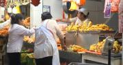 Ofertan carne de pollo a precio de liquidación en Santa Cruz y en La Paz el kilo se dispara a Bs 35