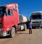 Defensor del Pueblo gestiona paso humanitario de cisternas con oxígeno hacia La Paz