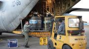 Avión argentino traslada doce toneladas de carne de pollo a ciudades bloqueadas en Bolivia