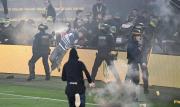 El duelo Nantes-Toulouse se suspende por invasión al campo de juego y bengalas