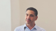 Suman más de 200.000 kilos de alimentos trasportados a La Paz, señala ministro Justiniano
