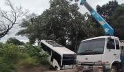 Micro reportado como robado fue hallado en un canal de drenaje
