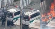 Video: Así se acercó un grupo de personas para destrozar y quemar un vehículo policial en La Paz