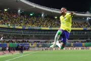 Neymar fue convocado por Ancelotti en Brasil