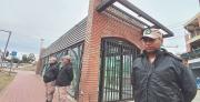 Limpian y resguardan las estaciones del BRT