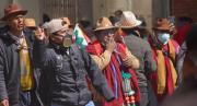 Denuncian que Ponchos Rojos atacaron minibús que transportaba niños con síndrome de Down