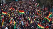 Centenares protestan en La Paz y otras ciudades contra los bloqueos y a favor de la democracia