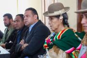 Gobernador Revilla coordina con autoridades de Sud y Nor Yungas el paso de alimentos