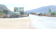 Refuerzan presencia policial y militar en la carretera que une Cochabamba con Oruro para impedir bloqueos