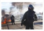 Bloqueos mantienen acorralado al Gobierno; En duda el diálogo con campesinos; Vence hoy el ultimátum de Santa Cruz; Niegan muertes en operativo de desbloqueo; Ataque armado en la Casa Blanca